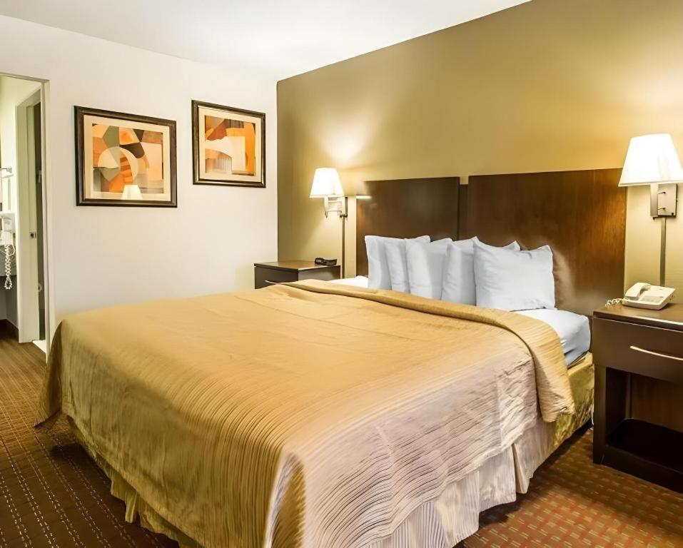 Quality Inn & Suites Near Panama City Beach Εξωτερικό φωτογραφία
