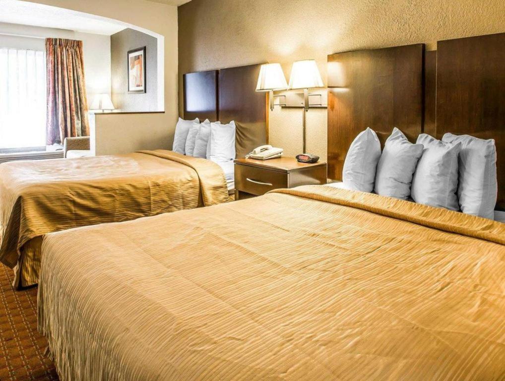 Quality Inn & Suites Near Panama City Beach Εξωτερικό φωτογραφία