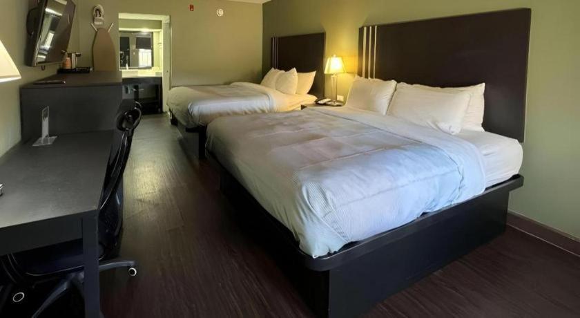 Quality Inn & Suites Near Panama City Beach Εξωτερικό φωτογραφία